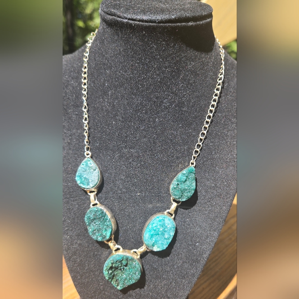 Emerald Drutzy Crystal Gemstone Sterling Necklace 20" Adjustable - Picture 3 of 7